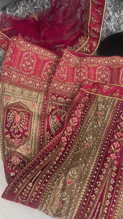 Royal Legacy – Heavily Embroidered Bridal Lehenga Set with Velvet & Net Dupattas